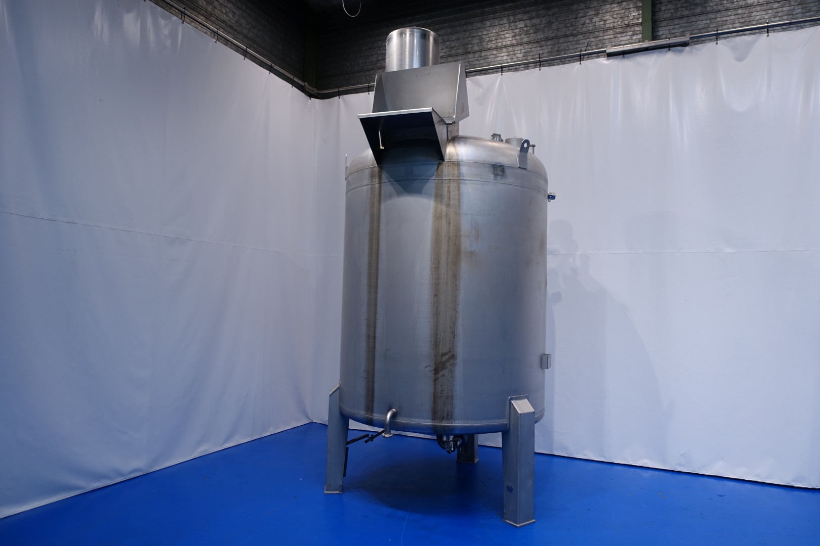 IDC-Construct Powder dissolving tank